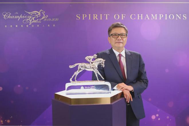 戴眼罩夺魁家族曾养香港马王尊龙人生就是博王经纬赛驹(图4)